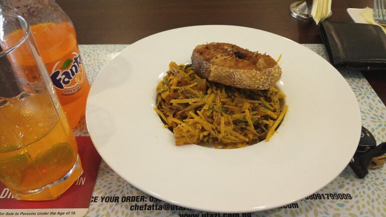 Abacha Mmiri (Soaked Cassava Flakes)