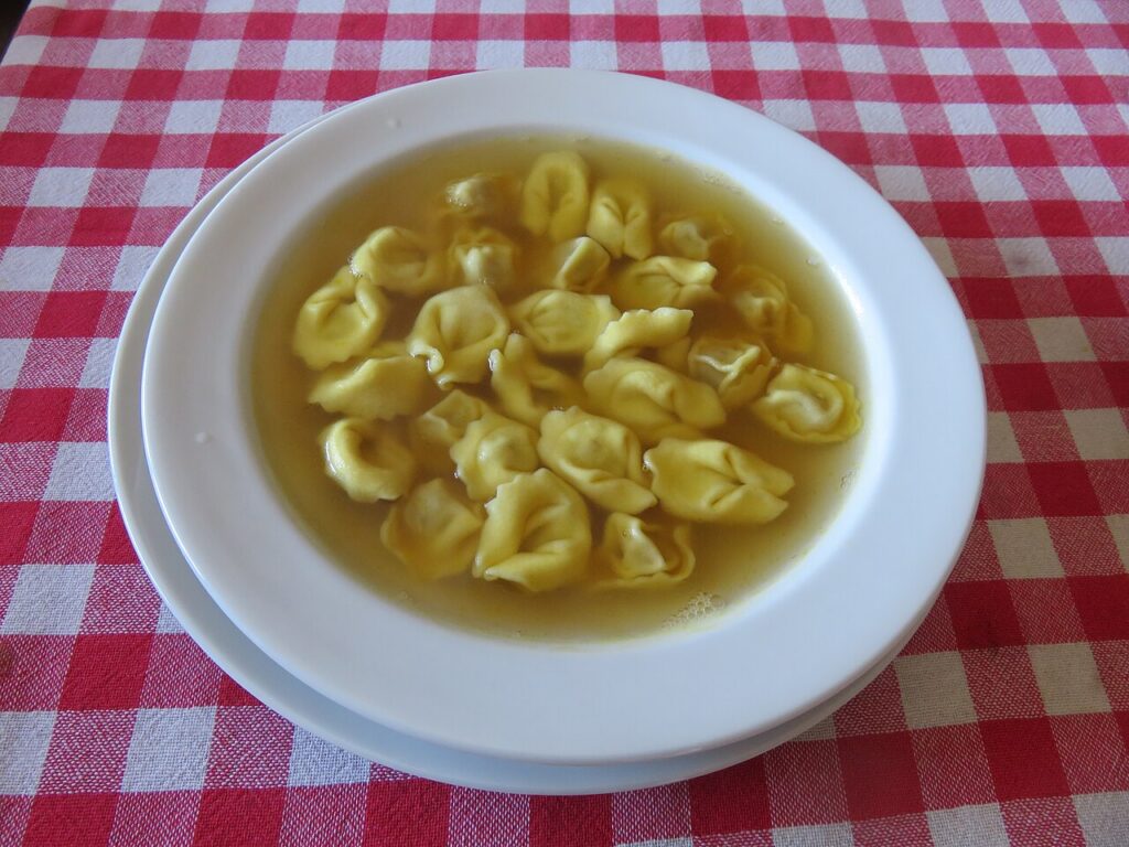 Cappelletti Pasta Soup (Cappelletti in Brodo)