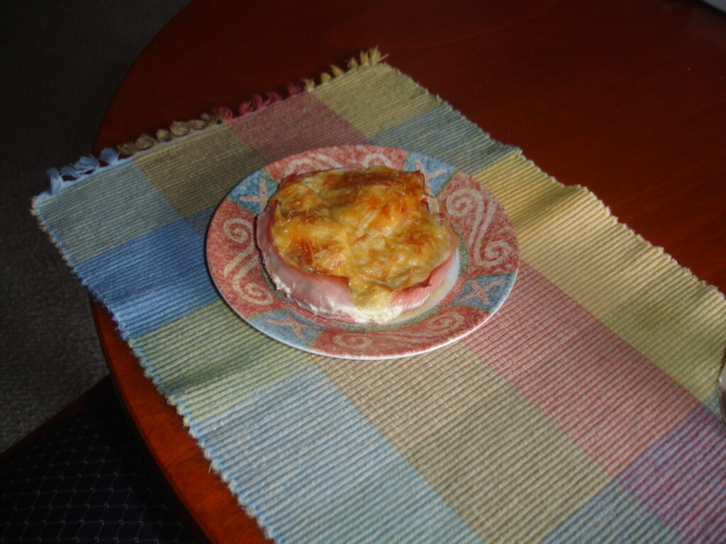Cazuela Gallega (Egg, Ham, and Cheese Casserole)