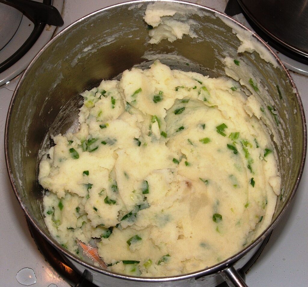 Champ (Irish Mashed Potato with Scallion)