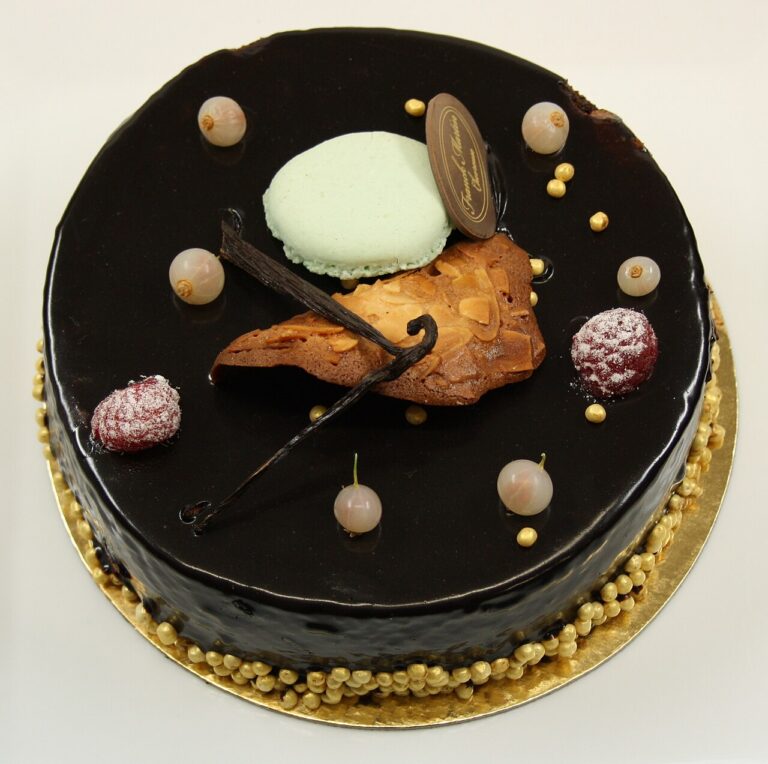 Chocolate Mousse Cake (Vegan)