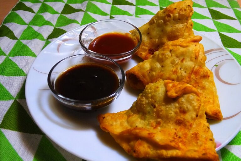 Deep Fried Chiles Stuffed with Potato (Mirchi Bada)