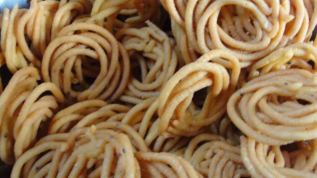 Deep Fried Urad and Rice Flour Dough Balls (Murukku)