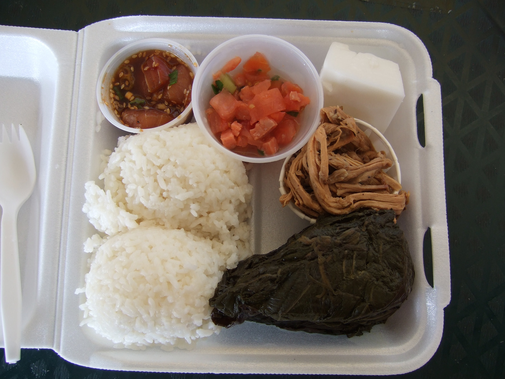 Haupia (Hawaiian Coconut Pudding)