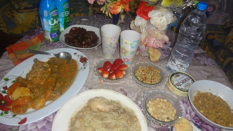 Hlib Tmer (Algerian Date Milk)