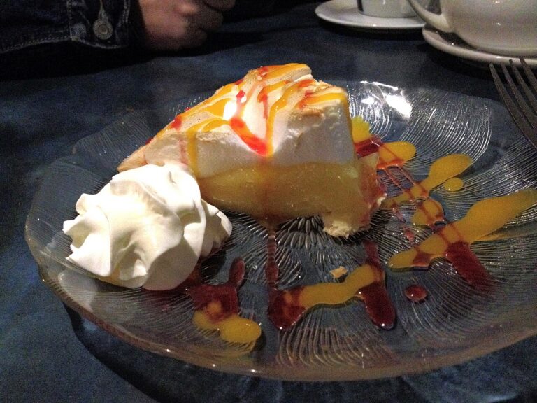Lemon Meringue Pie (British)
