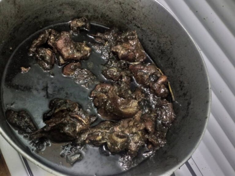 Mbongo Tchobi (Cameroonian Black Stew)