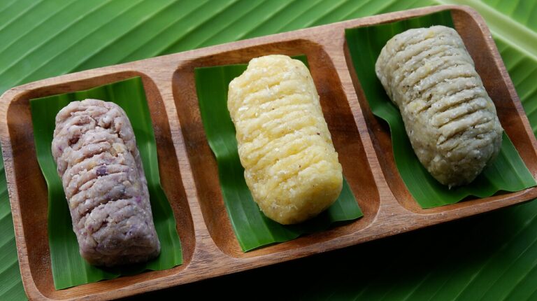 Ogolale (Mashed Yam and Plantain)