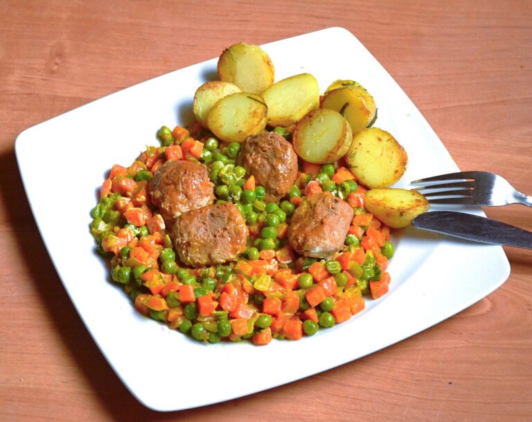 Roasted Meatballs (Kyufteta)