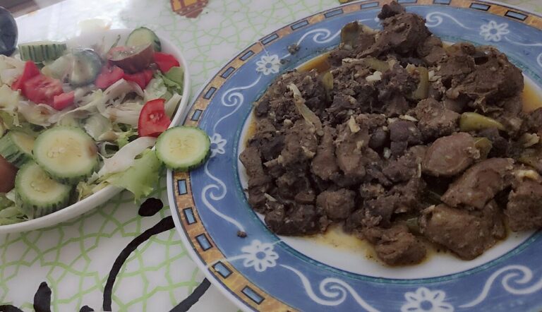 Salata Hara (Libyan Spicy Salad)