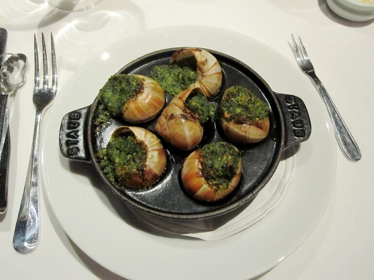 Snails with Garlic Butter (Escargots à la Bourguignonne)