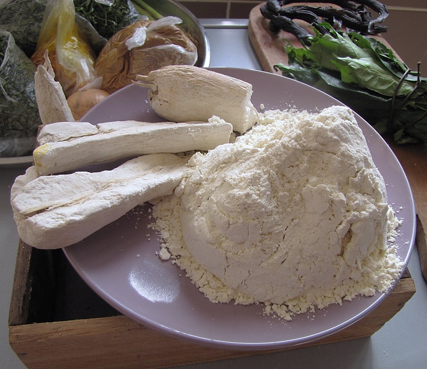 Sosso-Ngondi (Ground Cassava Porridge)