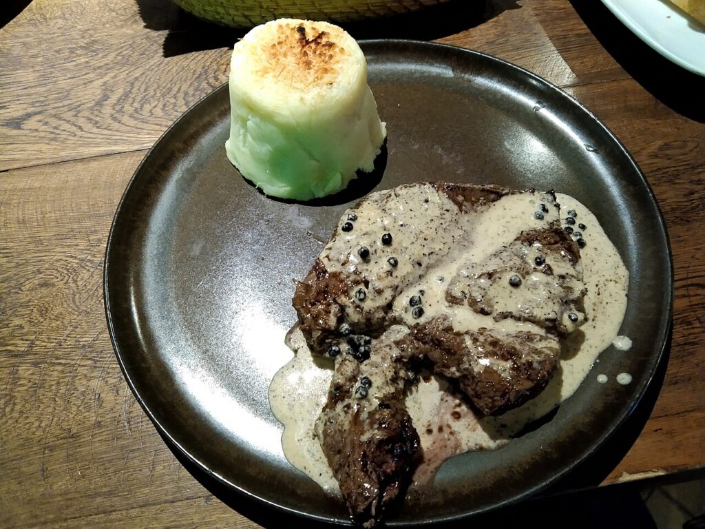 Steak au Poivre (Pepper Steak)