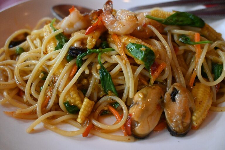 Stir Fried Seafood with Noodles