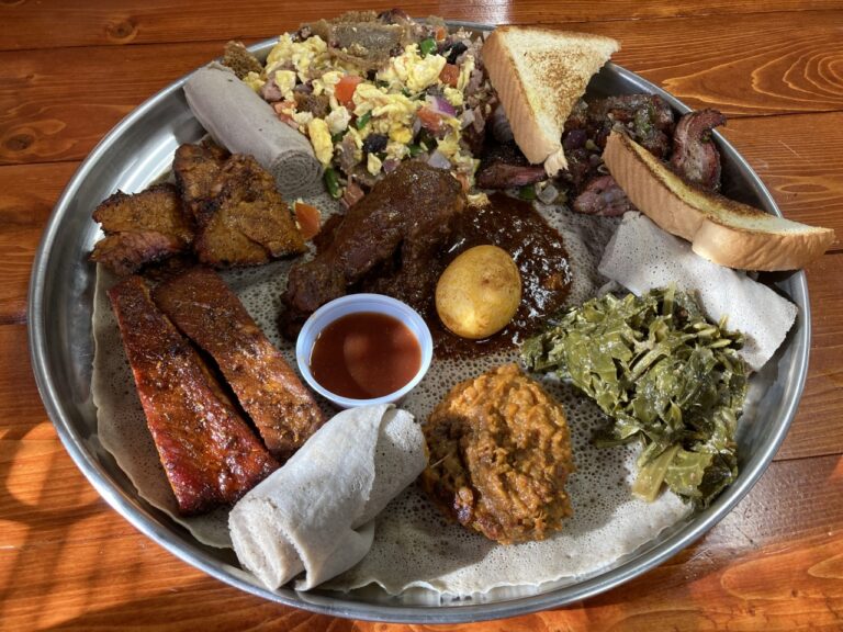 Tibs (Ethiopian Sauteed Meat and Vegetables)