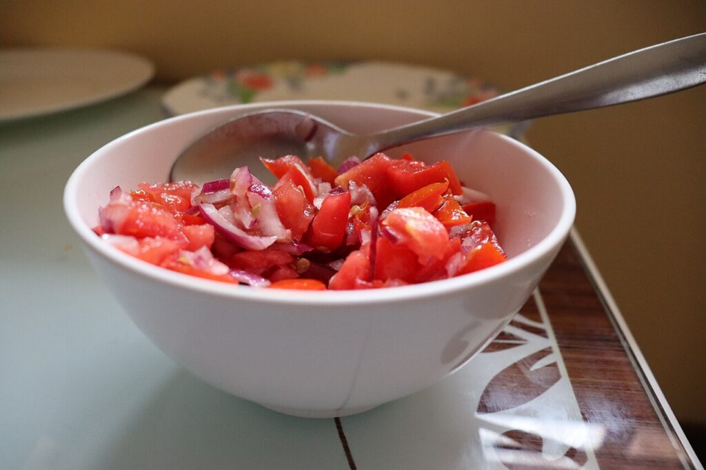 Tomato and Onion Salad