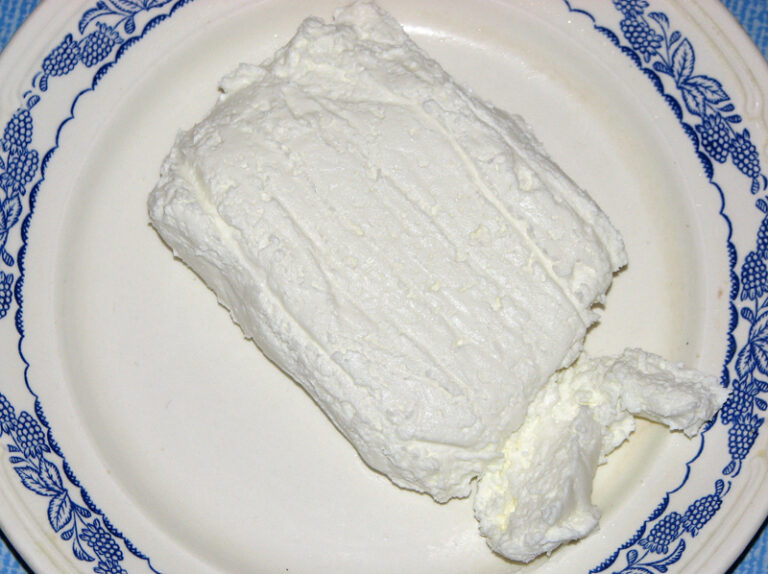 Tvorog (Russian Farmer Cheese)