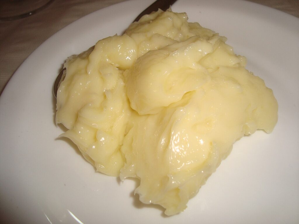 Arjoli (Maltese Herbed Bread Dip)