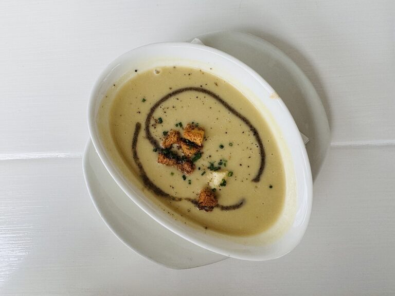 White Bean Soup with Basil, Rosemary, and Garlic Croutons