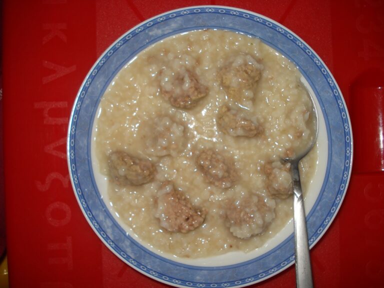 Yuvarlak (Greek Meatballs)