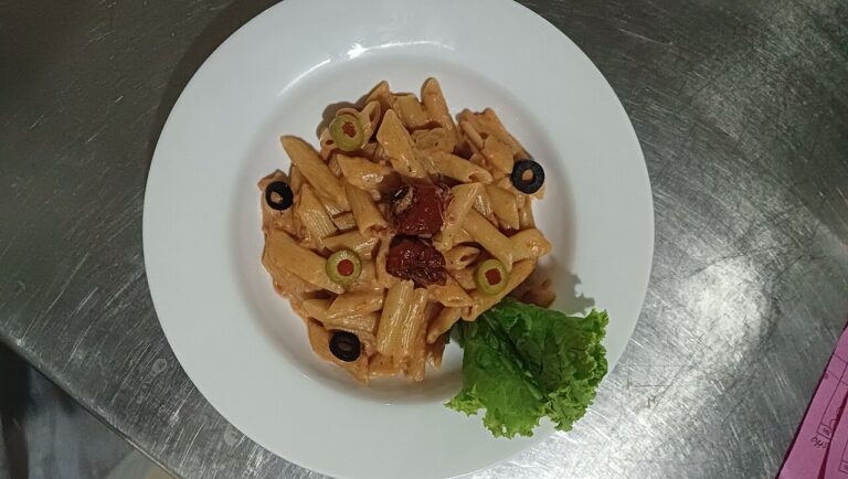 Penne alla Casa (Penne in Creamy Tomato Sauce)
