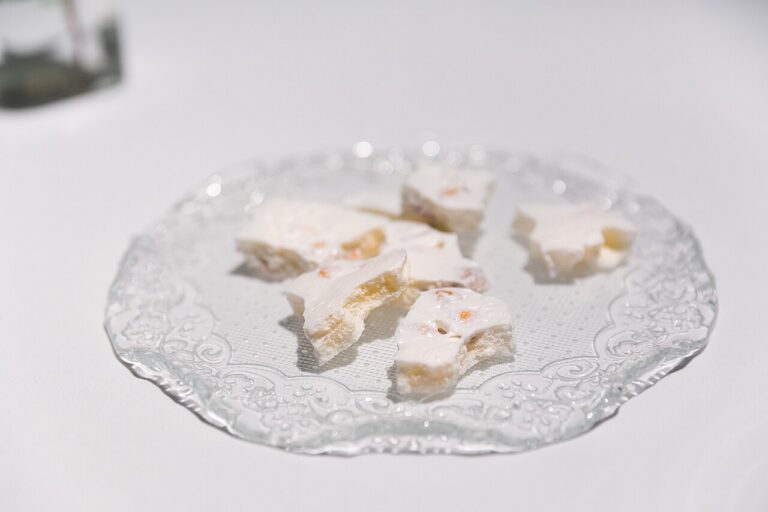 Almond Meringue