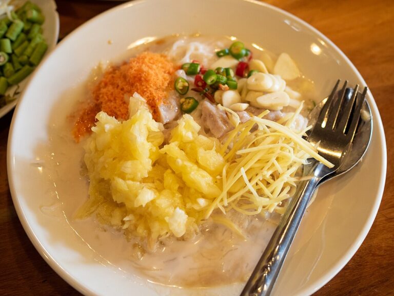 Khanom Tian (Thai Coconut Rice Dumplings)
