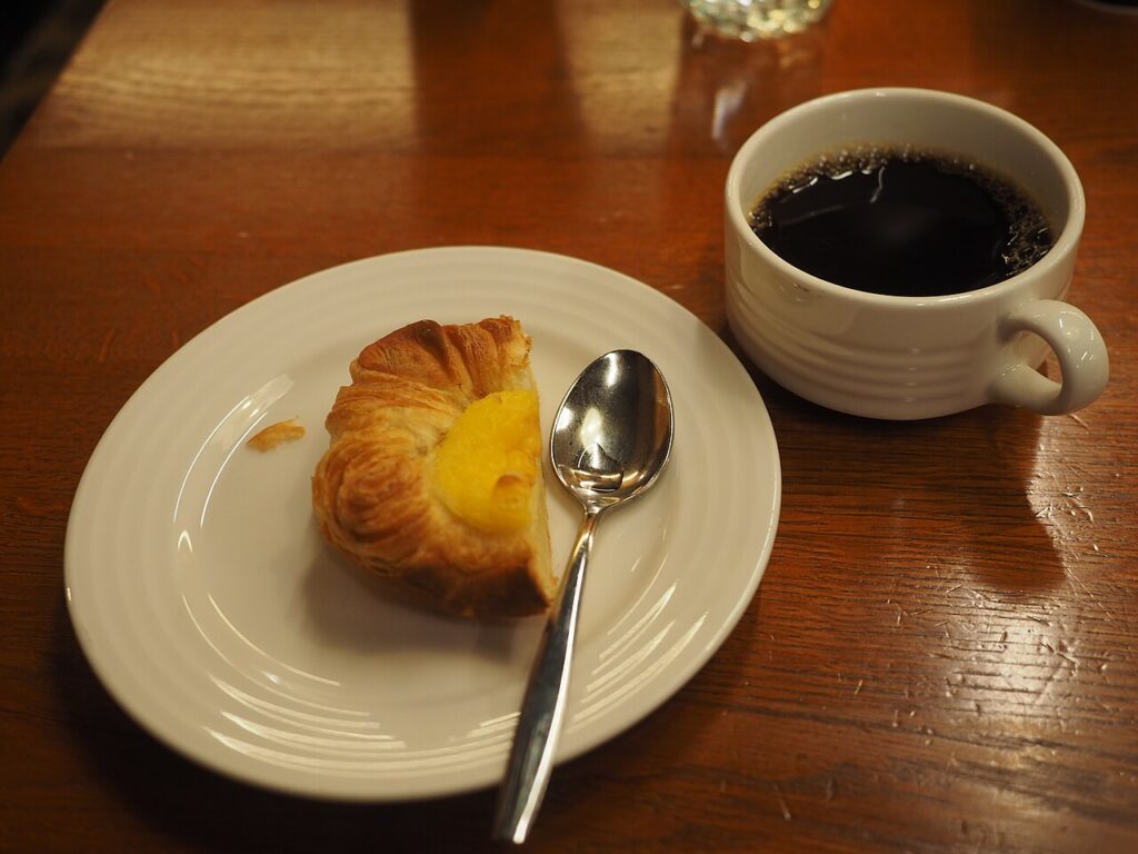 Lemon Custard Pastry Cups (Pastel de Nada)