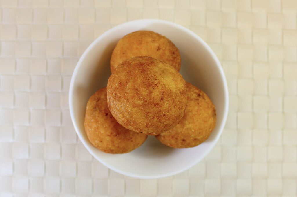 Misro (Indonesian Palm Sugar Cassava Fritters)