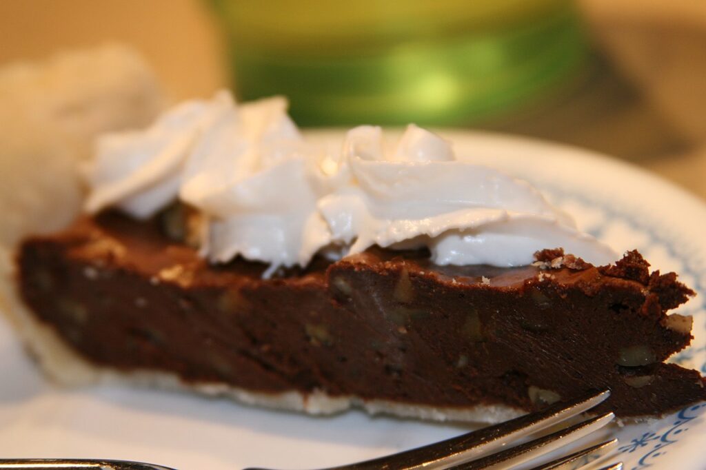 No-Bake Chocolate Pie