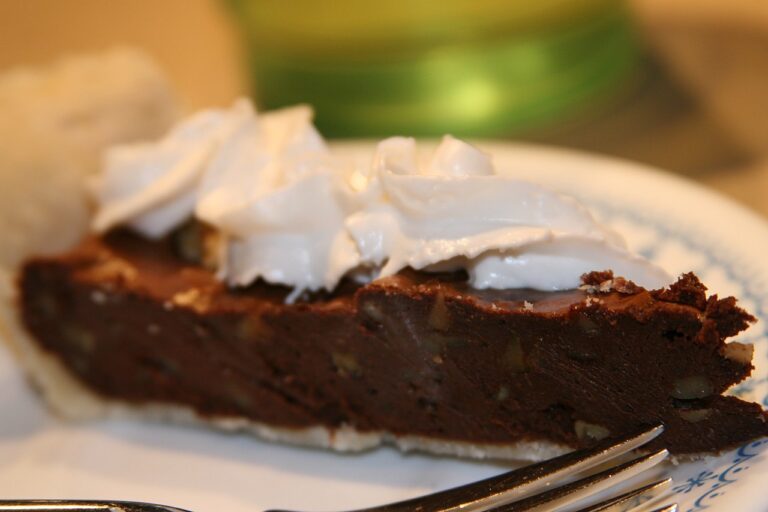 No-Bake Chocolate Pie