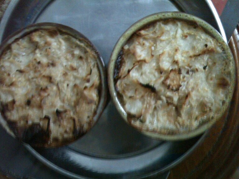 Puff Pastry with Nuts and Whipped Cream (Om Ali)