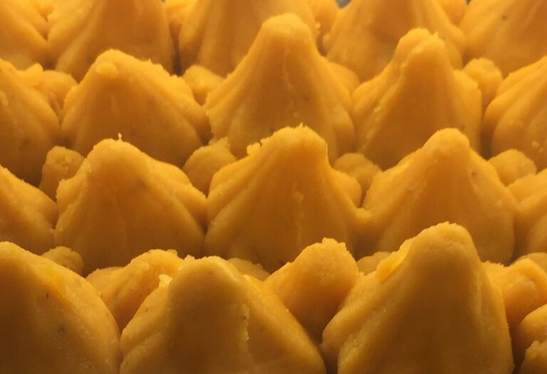Rice Modak (Coconut Pastries) II