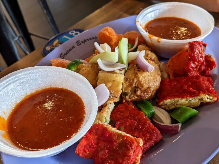 Rojak (Salad with Sweet Chile Sauce)