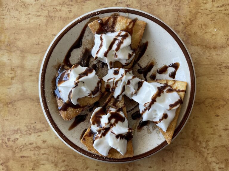 Sopaipillas (Latin American Fried Dough)