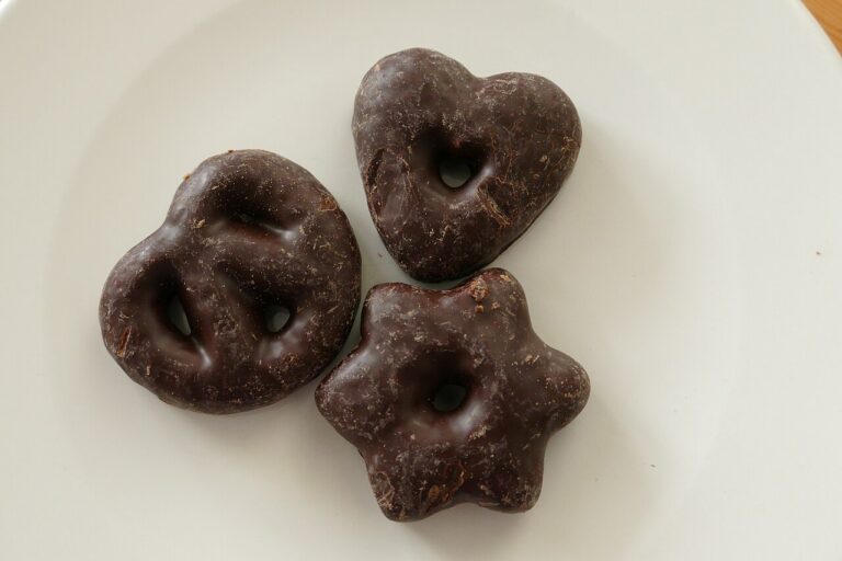 Crispy Gingerbread Cookies
