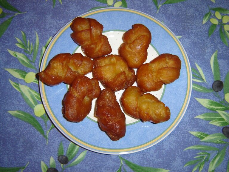 Koeksisters (Fried Braided Pastry in Syrup)