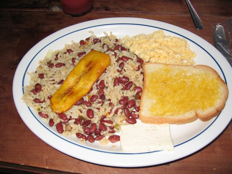 Gallo Pinto (Costa Rican Rice and Beans)