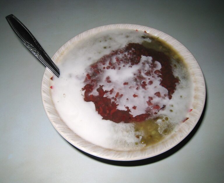 Khara Pongal (Rice and Mung Bean Porridge)