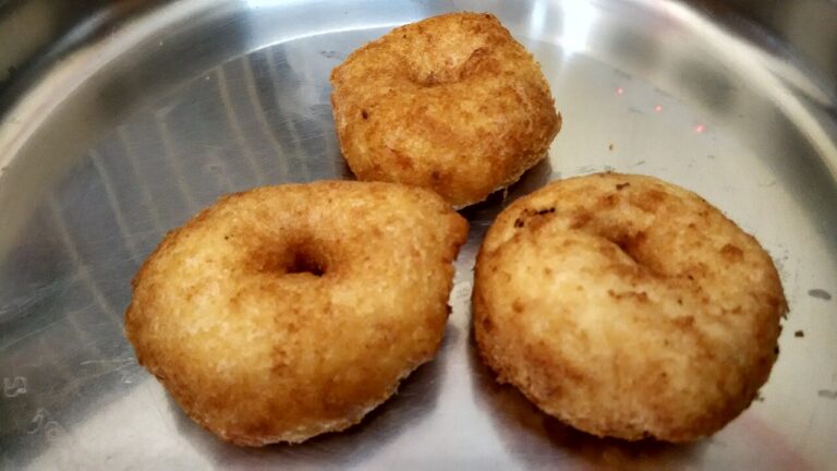 Medu Vada (South Indian Savory Lentil Donut)