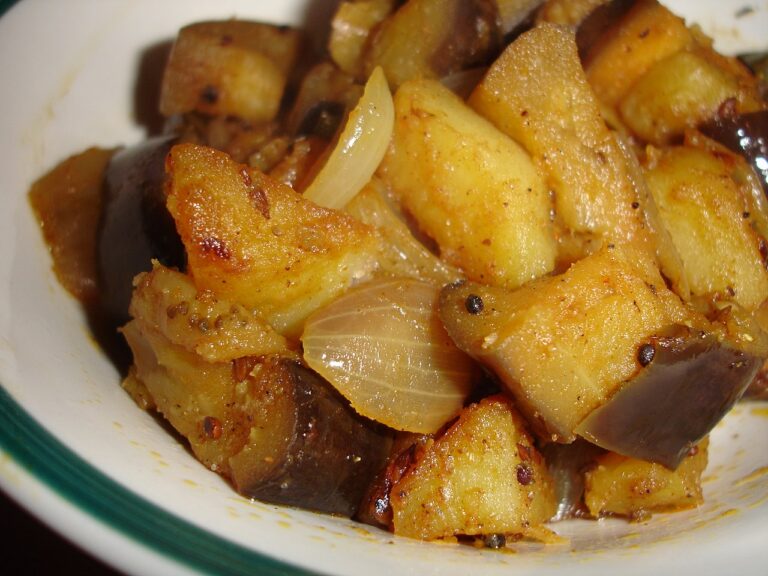 Potato Curry (Aloo Masala)