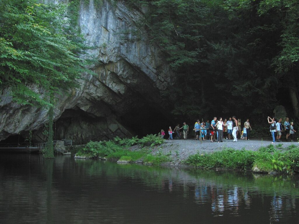 Grotten Hans (Steamed Sweet Bread)