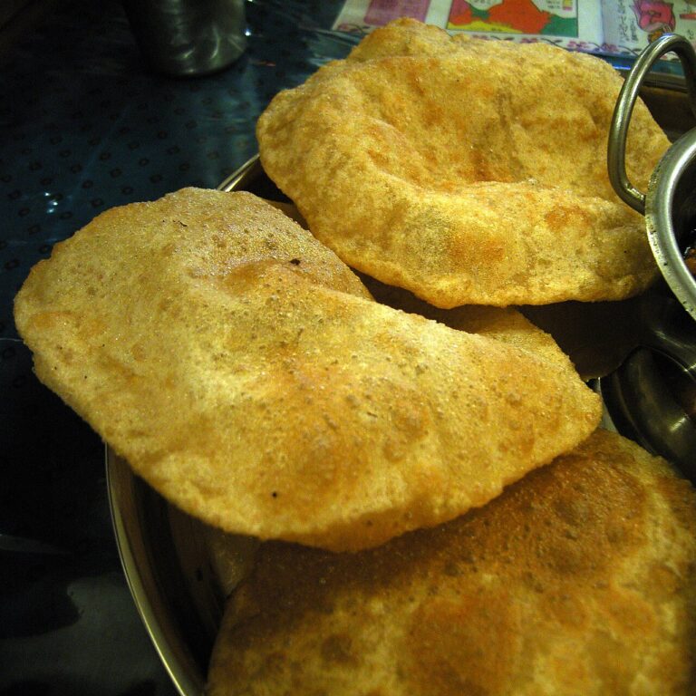 Puri (Indian Fried Flatbread)