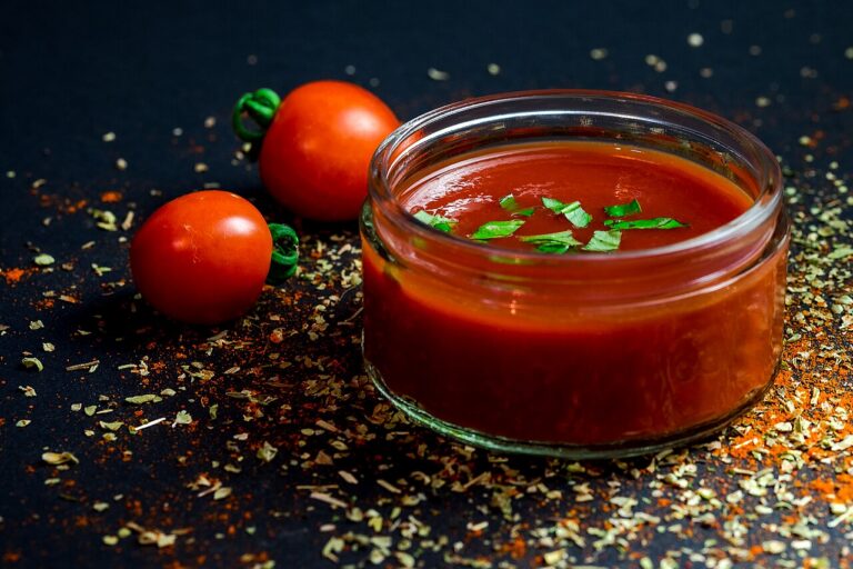Basic Indian Tomato Gravy
