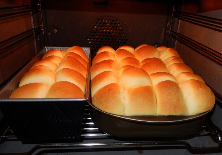 Buchteln (Austrian Sweet Buns)
