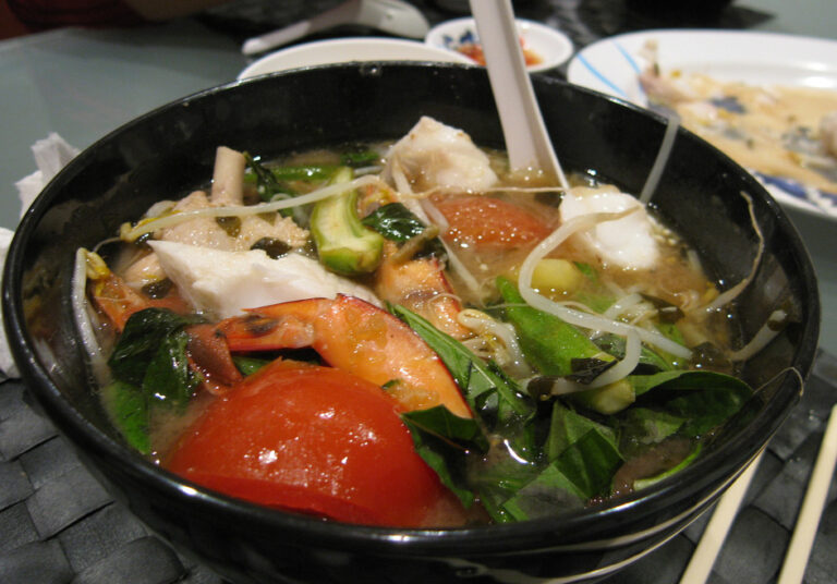 Canh Chua (Vietnamese Hot and Sour Soup)